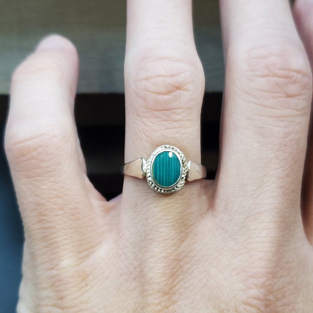 Size 7 Sterling Silver Cool Malachite Stone Ring
